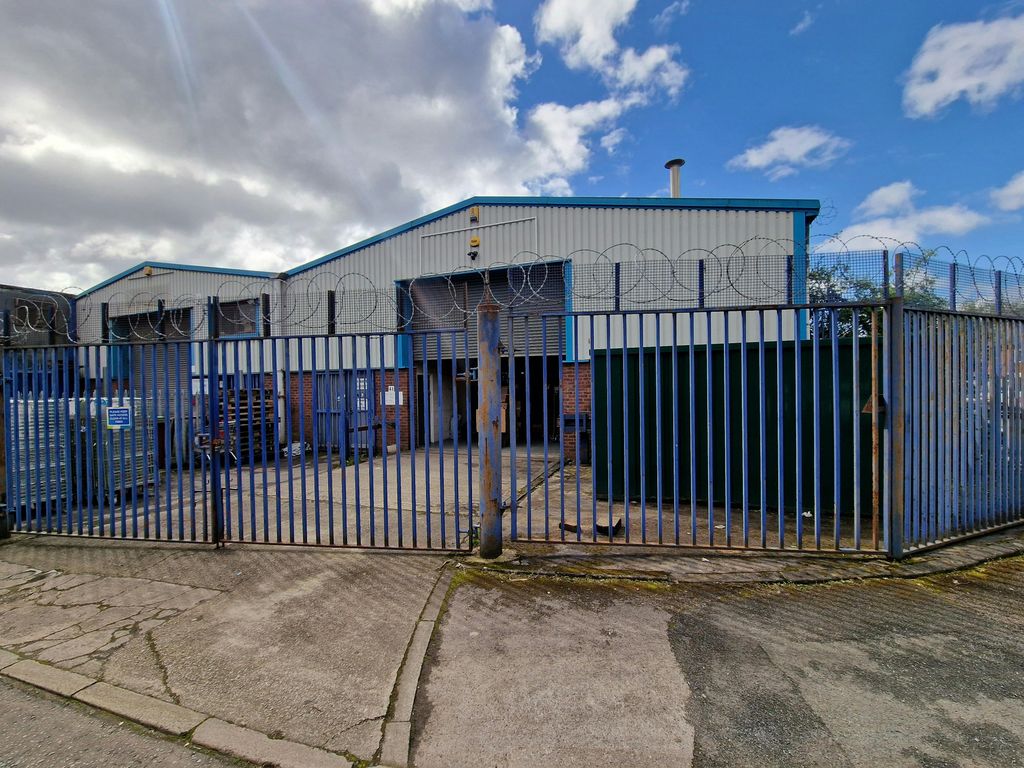 Property photo 1 of 14 Front