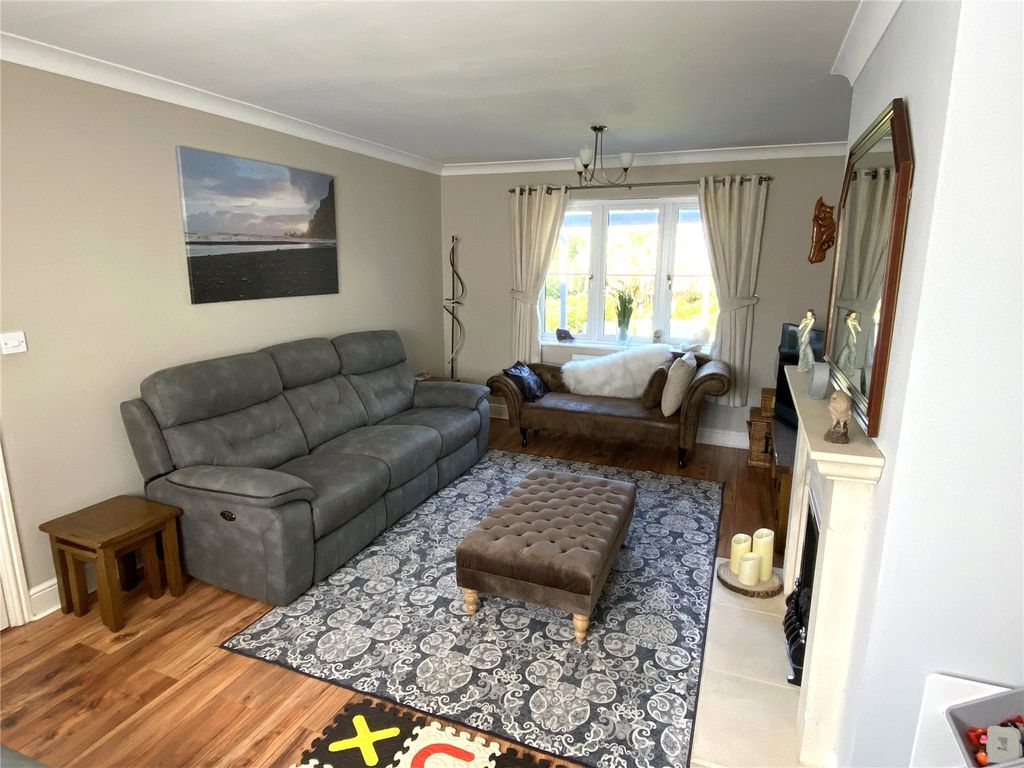 Property photo 2 of 21 Picture No. 06