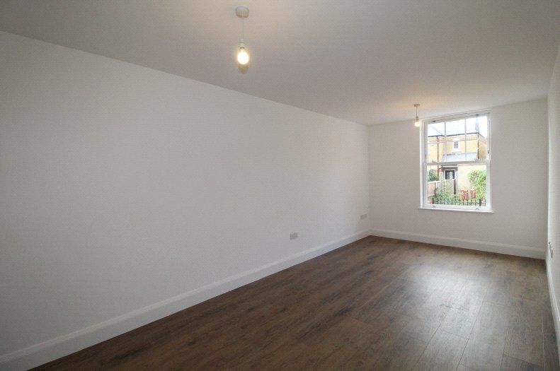 Property photo 2 of 7 Picture No. 20