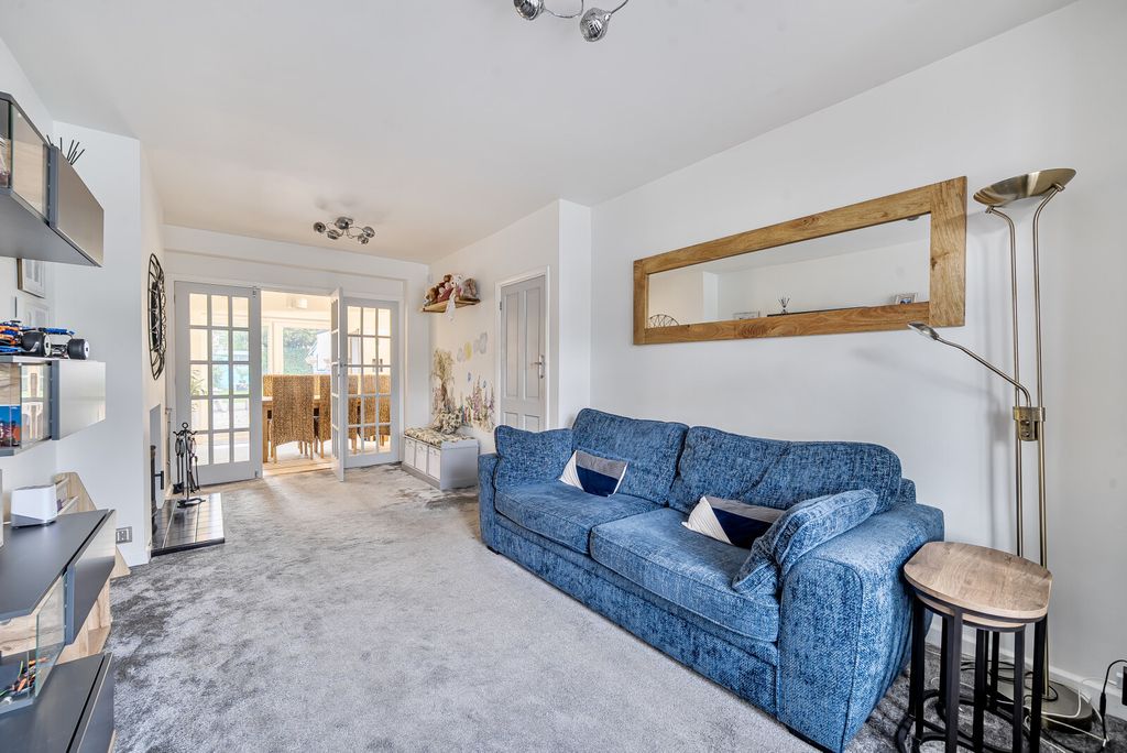 Property photo 3 of 18 1369070-16-68Ed2B...