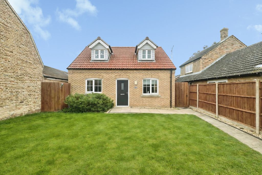 Property photo 1 of 3