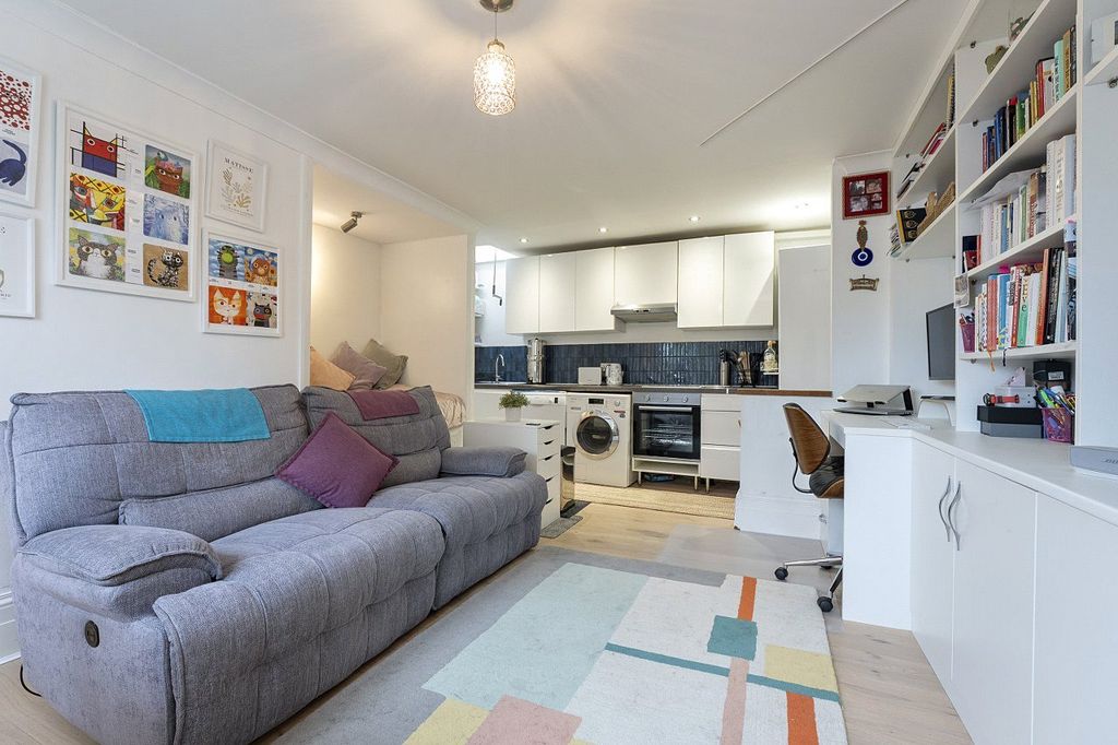 Property photo 3 of 13 Picture No. 06