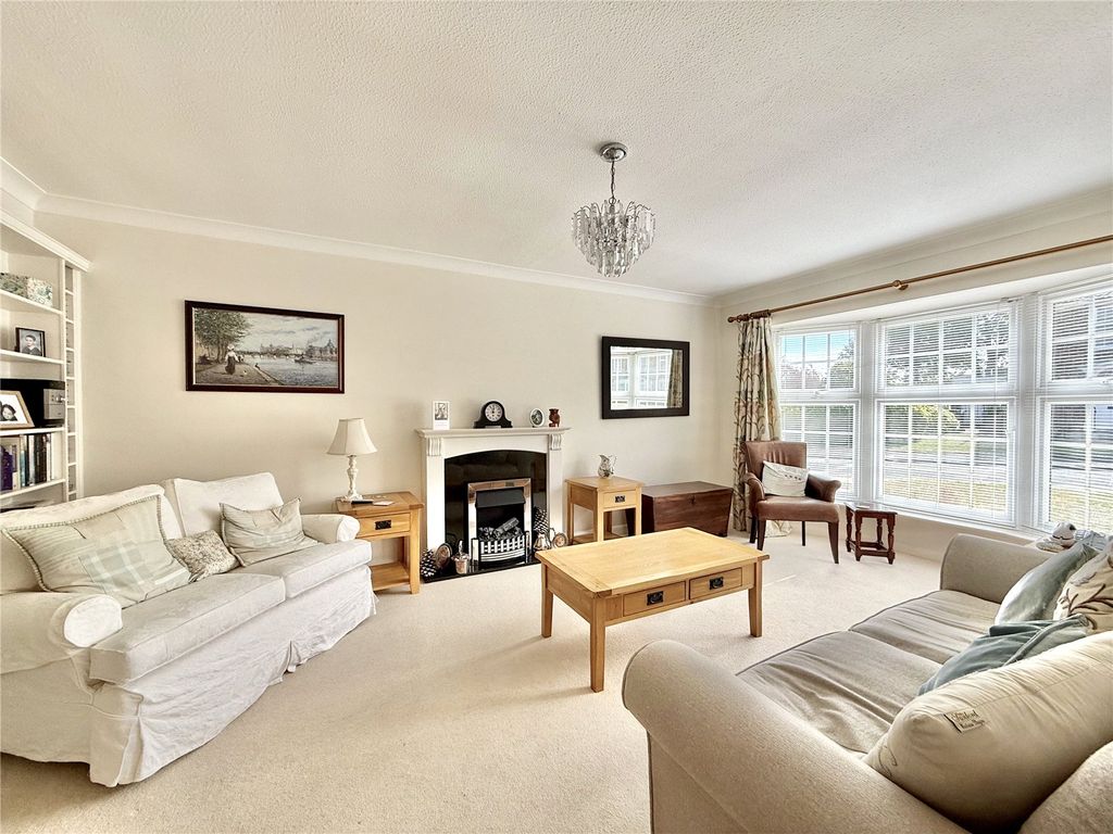 Property photo 2 of 17 Picture No. 18