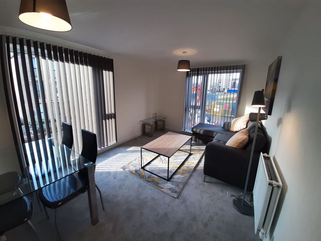 Property photo 2 of 8