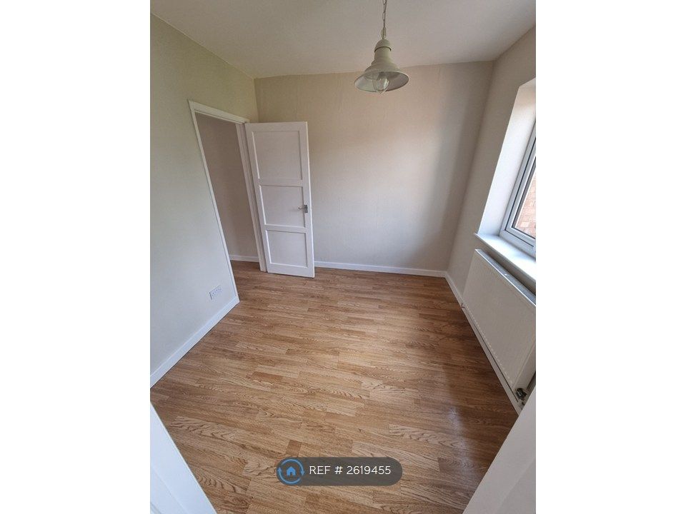 Property photo 3 of 4
