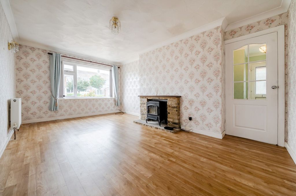 Property photo 2 of 14