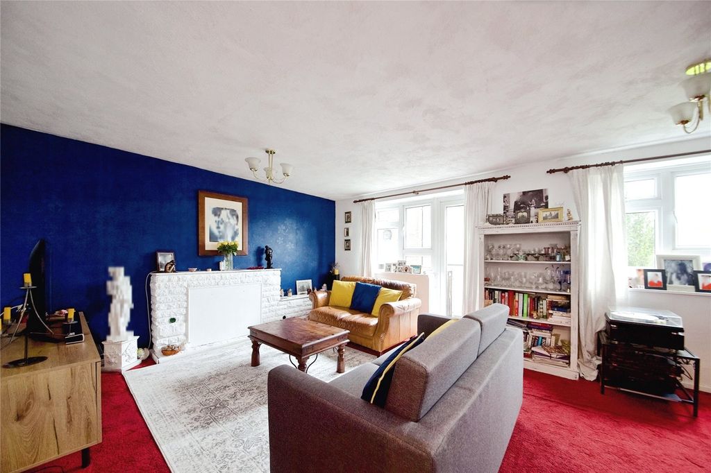 Property photo 2 of 15 Photography