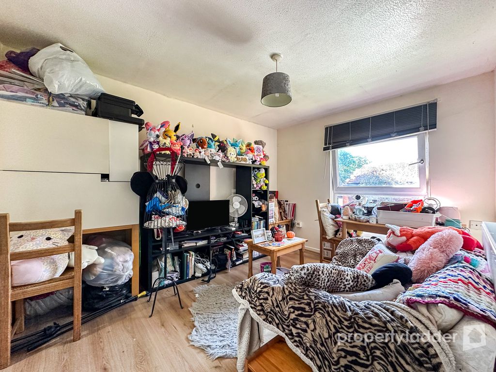 Property photo 3 of 7 Img_0423