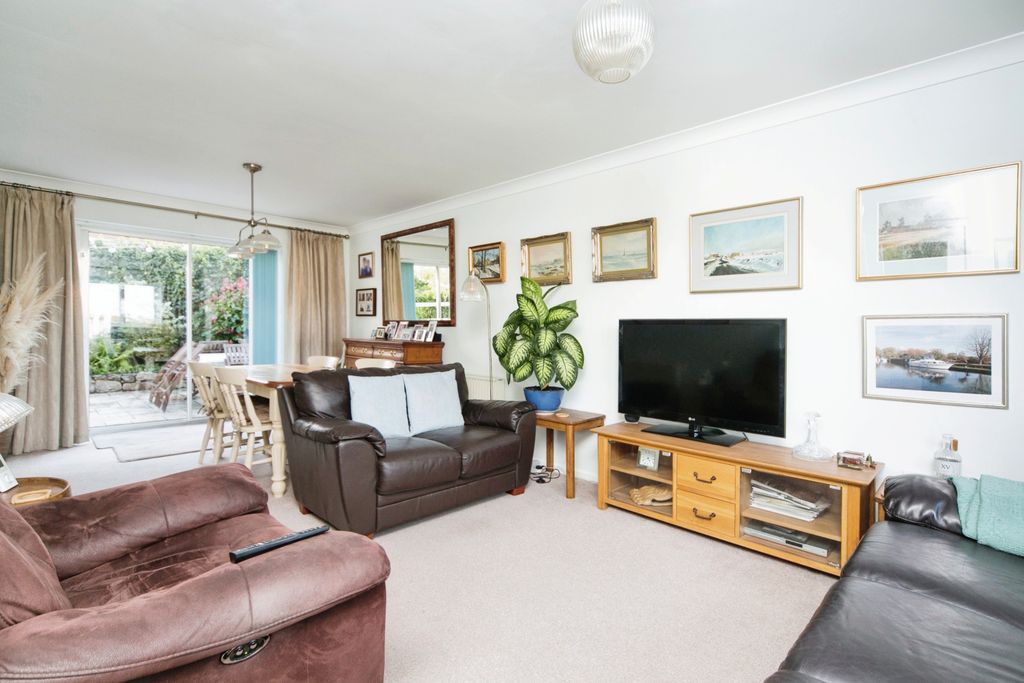 Property photo 2 of 16 Photography
