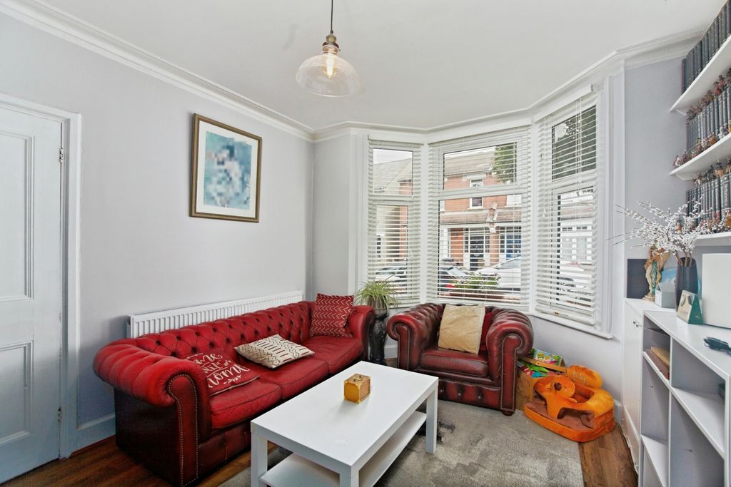Property photo 1 of 18 Pbox-Img.Jpg
