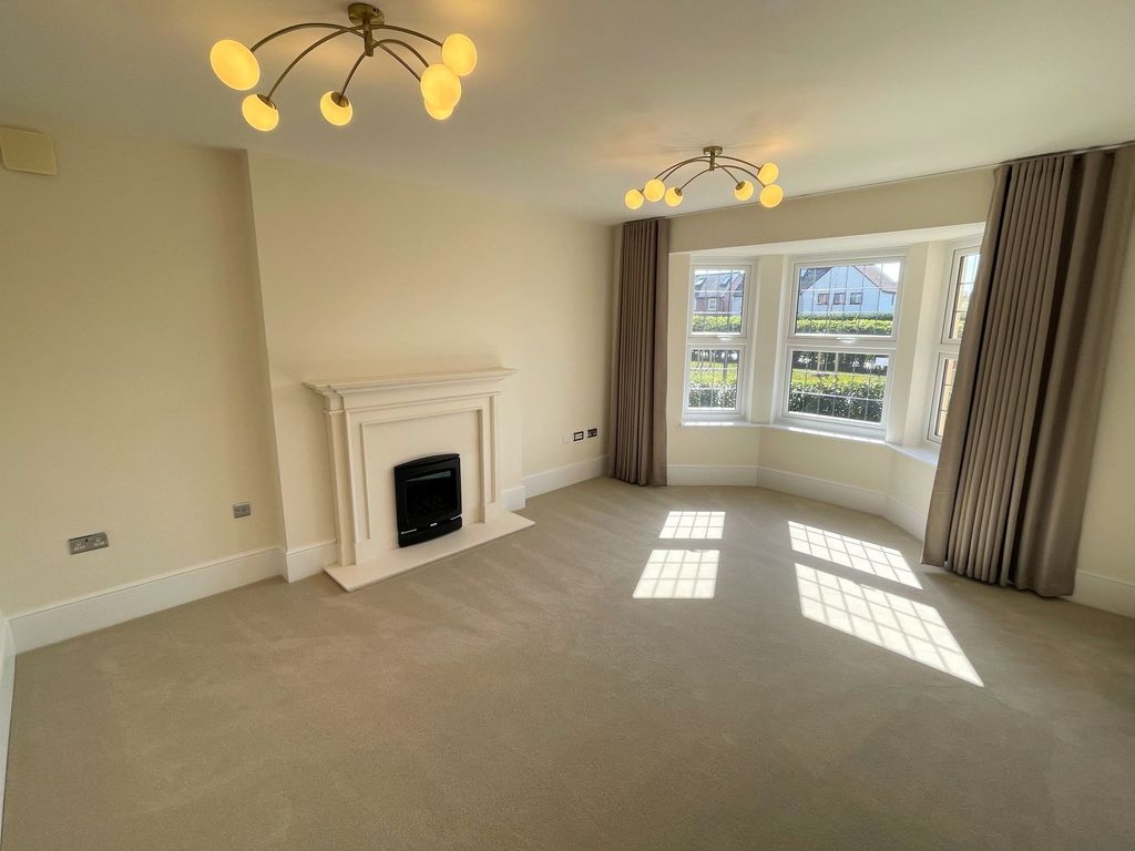 Property photo 3 of 48