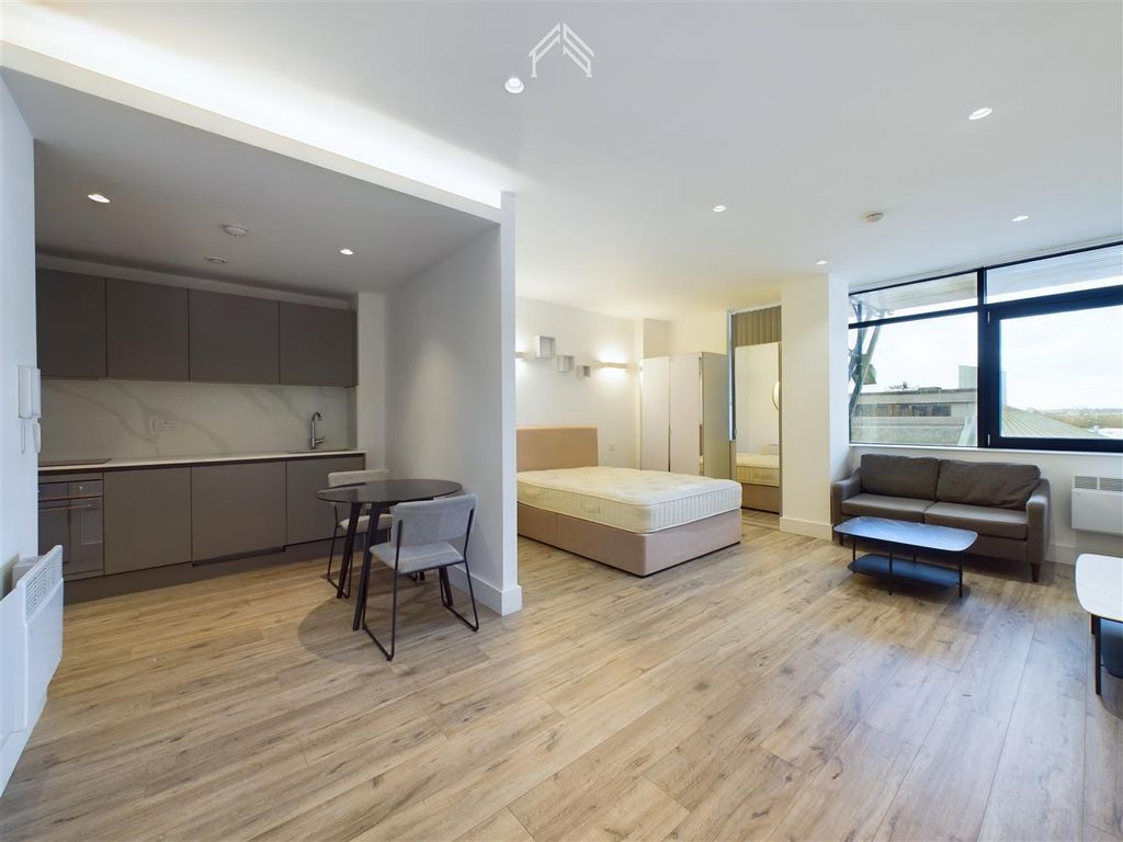 Property photo 1 of 6 Cam02700G0-Pr0118-Still005.Jpg