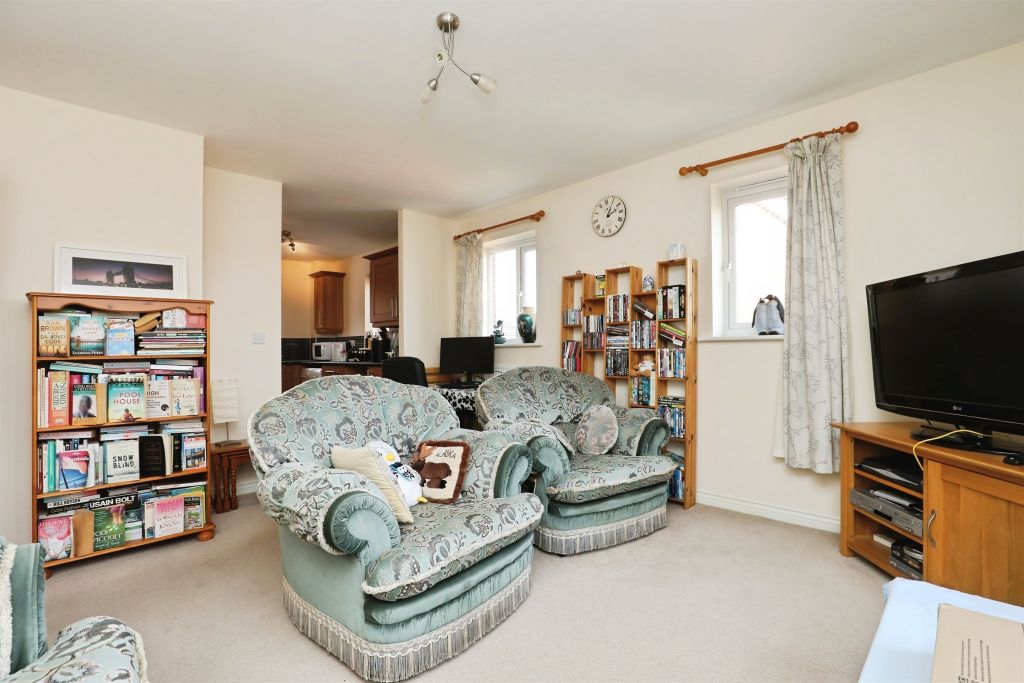 Property photo 3 of 17