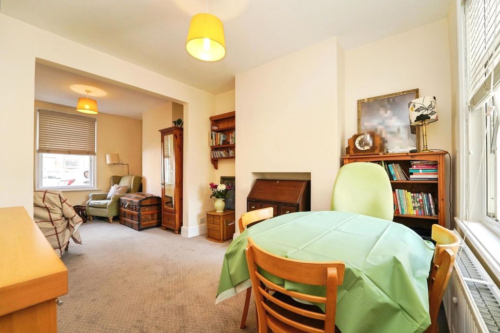 Property photo 2 of 16 Pbox-Img.Jpg