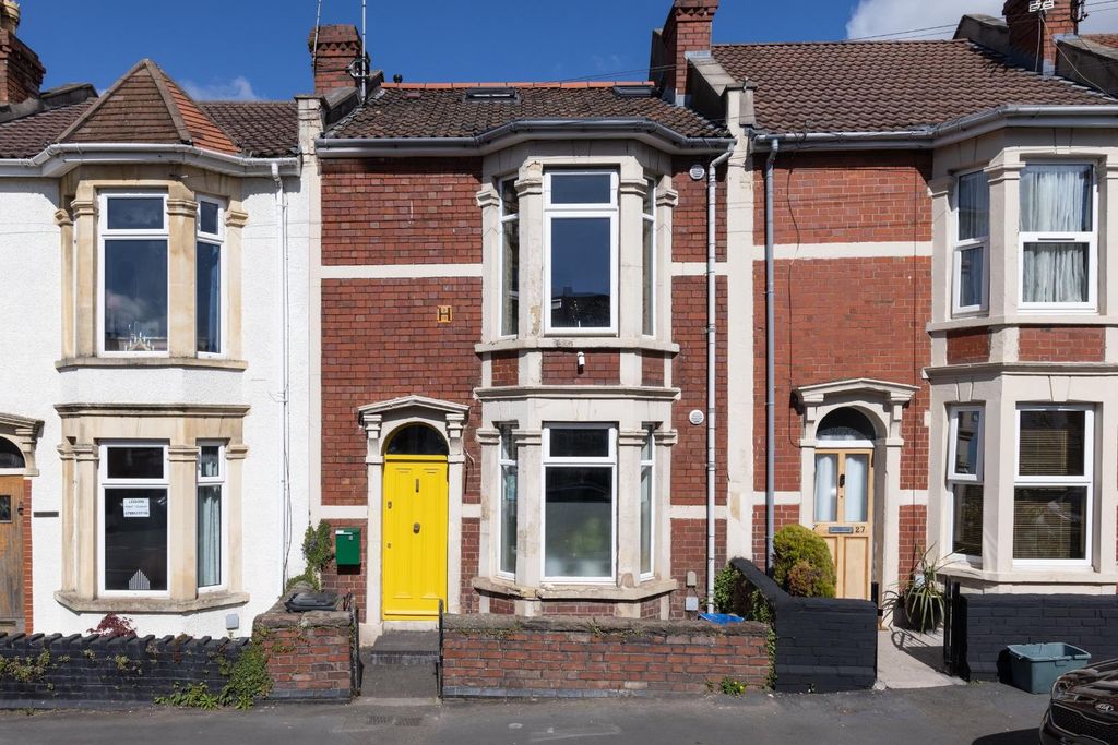 Property photo 2 of 27 25 York Road, Bs5-27.Jpg