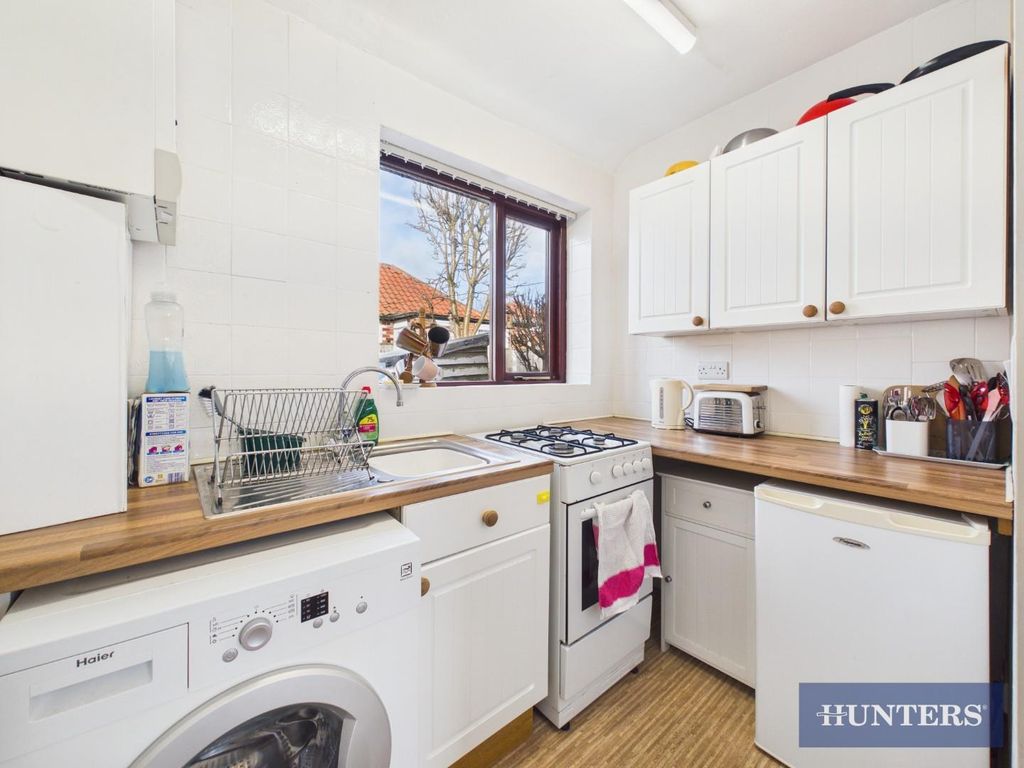 Property photo 3 of 13 Kitchen