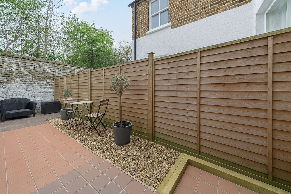 Property photo 3 of 19 Picture No. 24