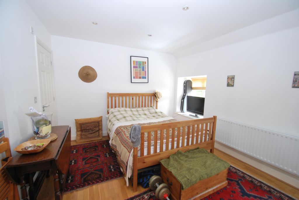 Property photo 3 of 4 Bedroom