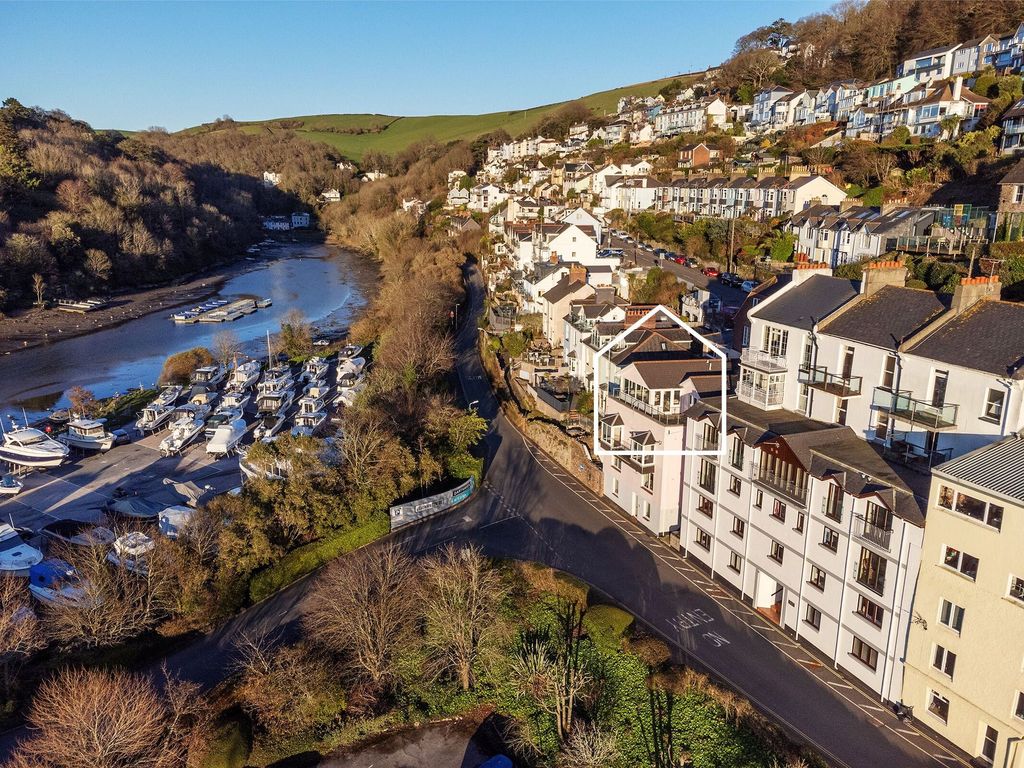Property photo 3 of 10 2 Elm Cottages, Brixham Road, Kingswear_Exterior