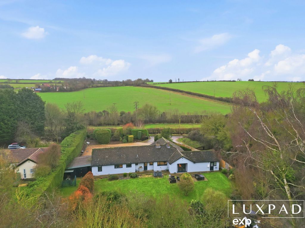 Property photo 2 of 36