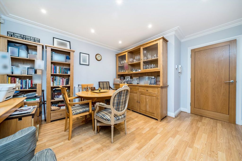 Property photo 3 of 4