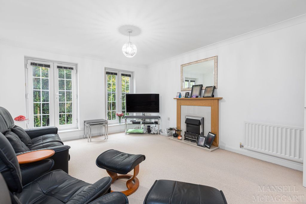 Property photo 3 of 22