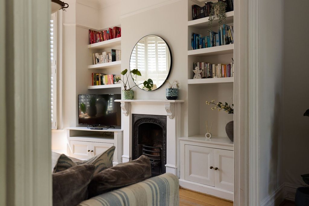 Property photo 2 of 19 c5Dba0A9-2Bec-408...