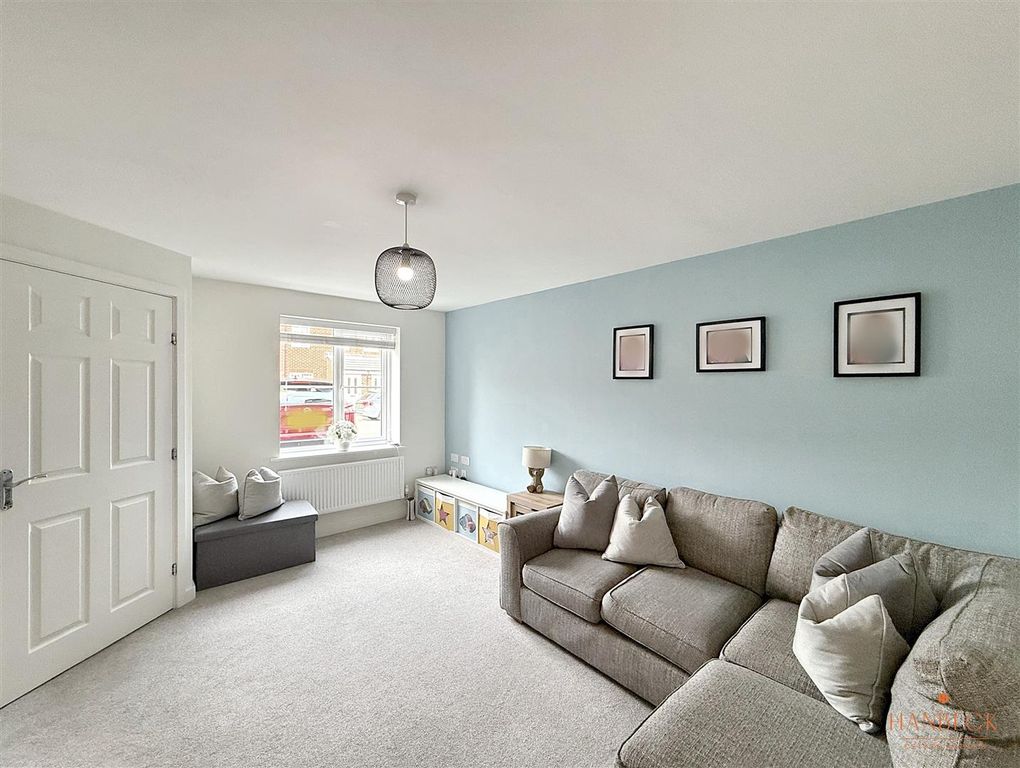 Property photo 2 of 20 Img_1960_Blurred (1).Jpg