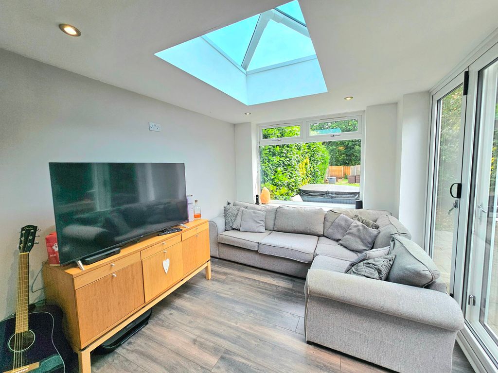 Property photo 1 of 29