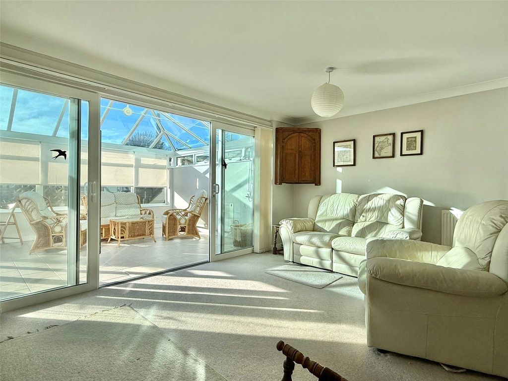 Property photo 3 of 19 Picture No. 07