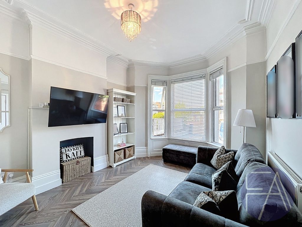 Property photo 2 of 14 5107032