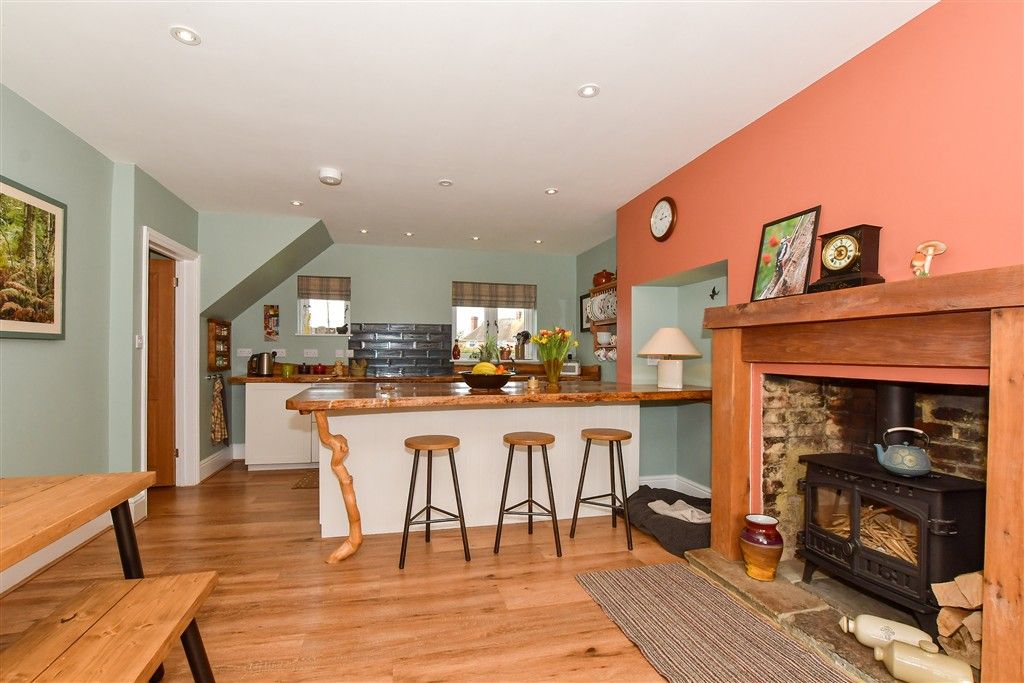Property photo 3 of 12 Kitchen/Dining Room