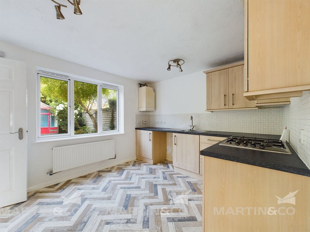 Property photo 3 of 11