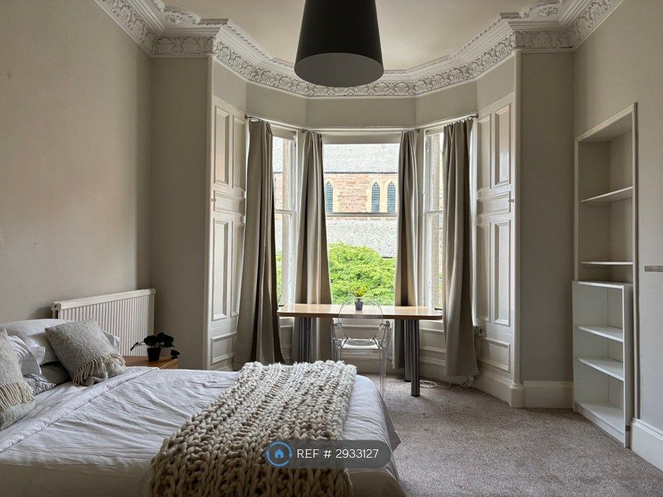 Property photo 1 of 16 Bedroom 1
