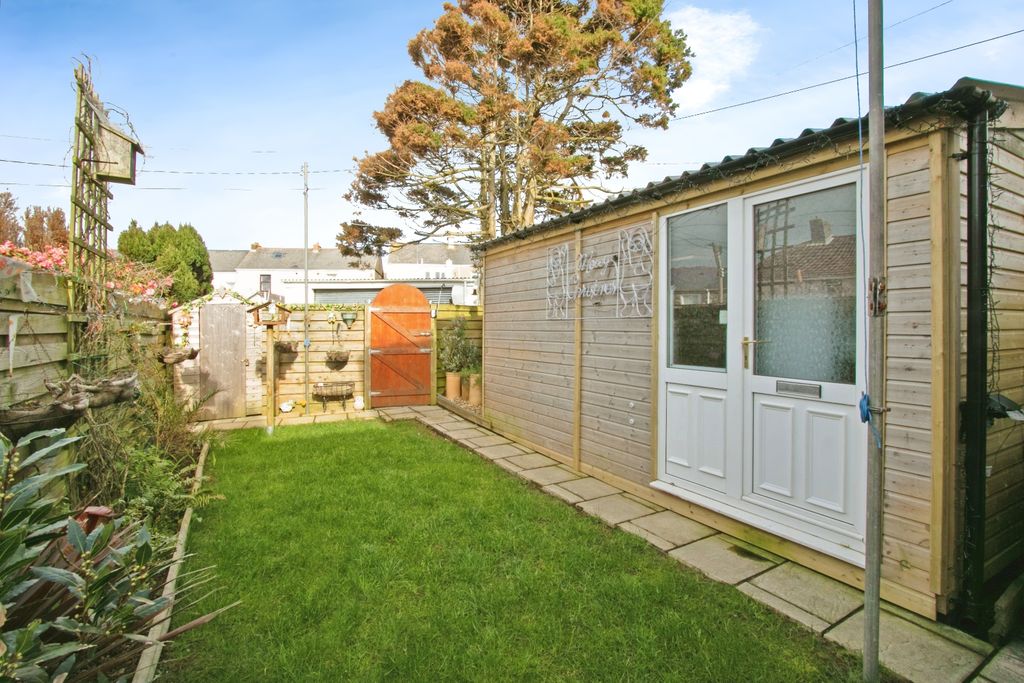 Property photo 2 of 17 Photography