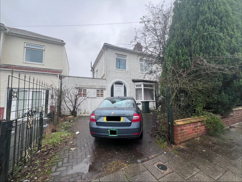 Property photo 2 of 10