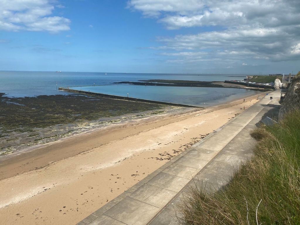 Property photo 2 of 12