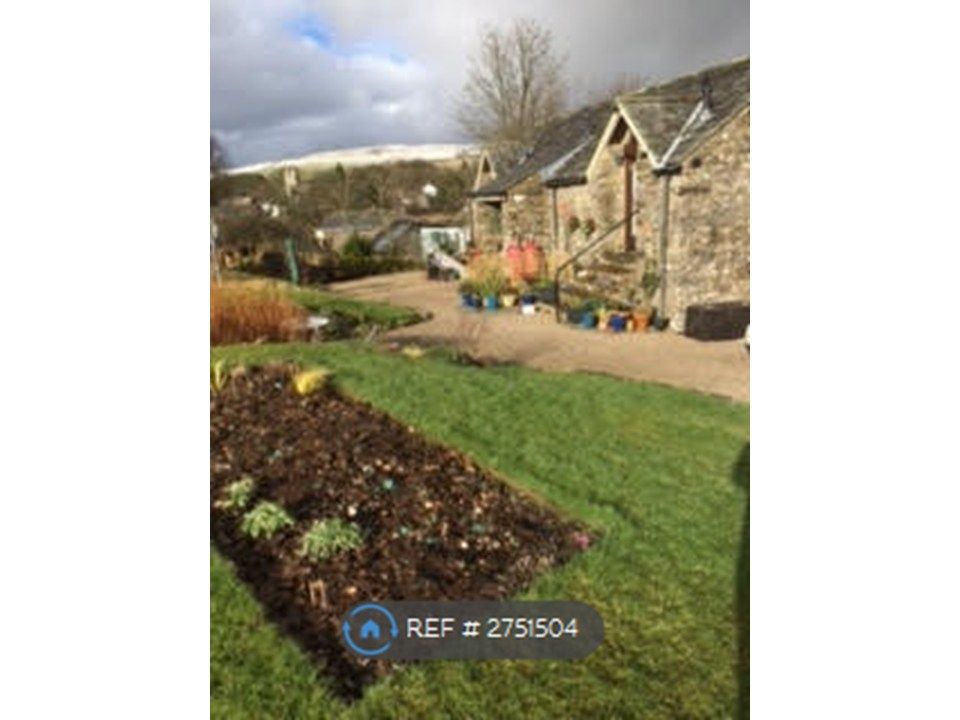 Property photo 2 of 5 Entrance