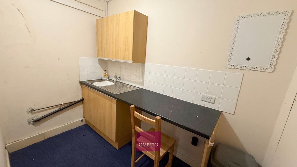 Property photo 3 of 7 Office To Rent