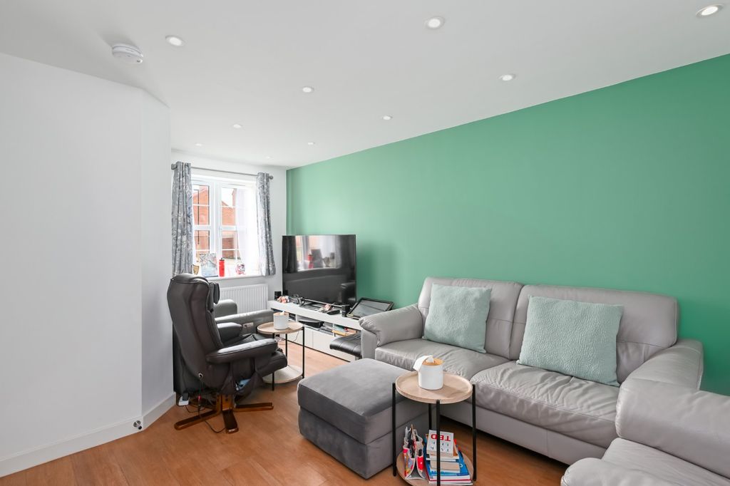 Property photo 3 of 11 Picture 3