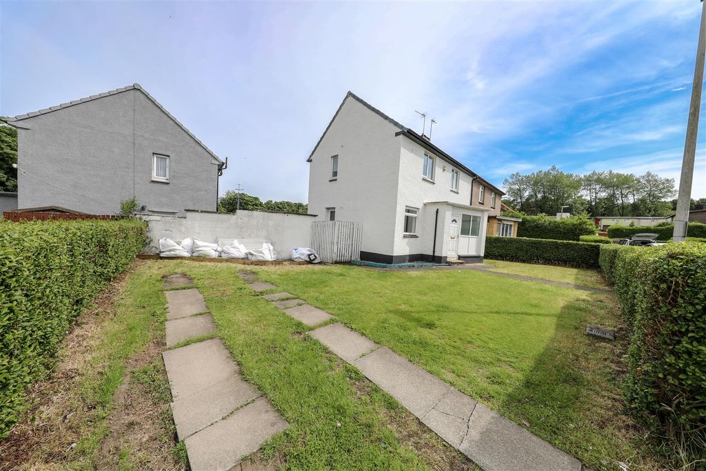 Property photo 2 of 18 B