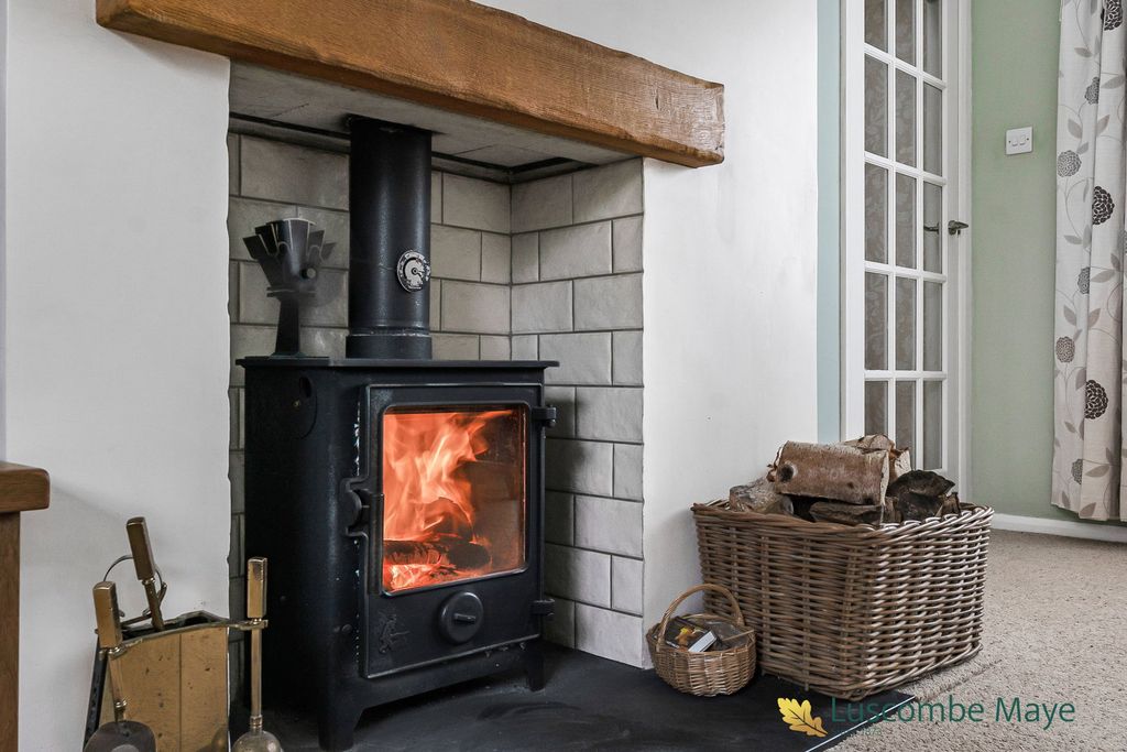 Property photo 3 of 21