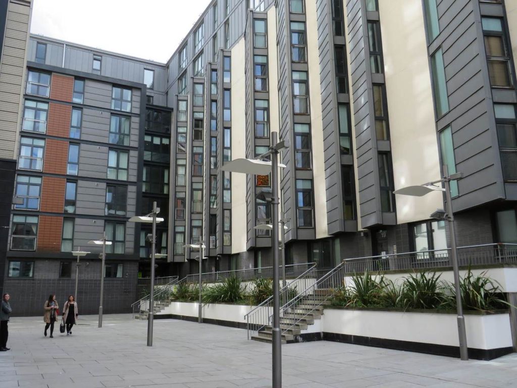 Property photo 1 of 10 Oswald Street 19 5