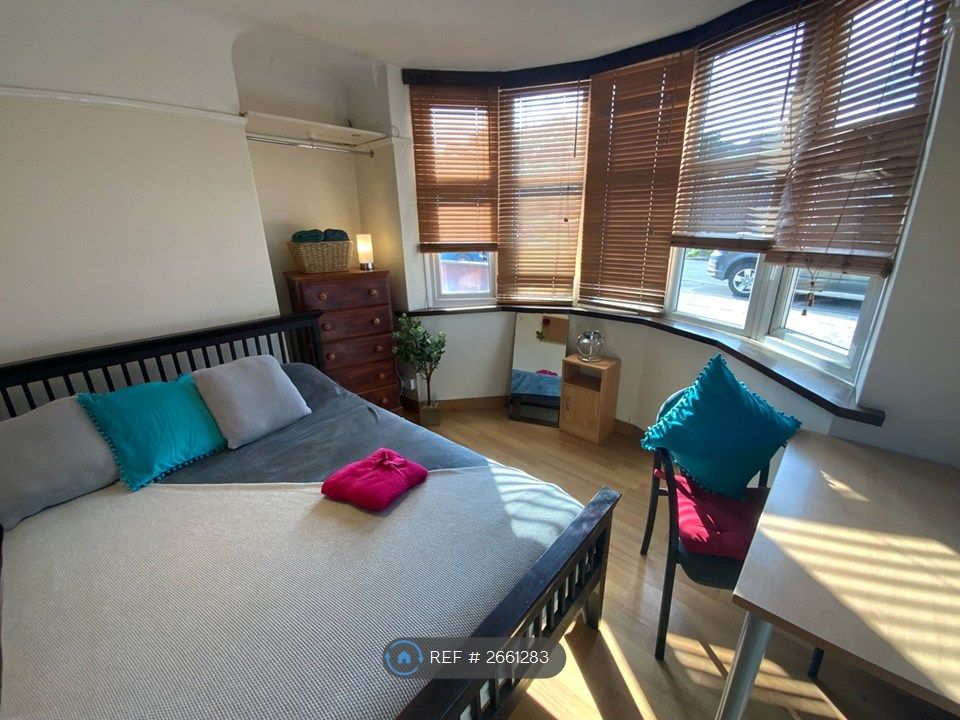 Property photo 2 of 12