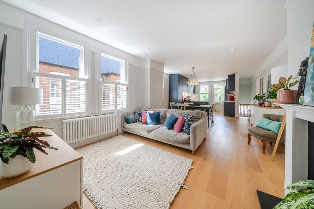 Property photo 1 of 14 1485315-20-6A4519...