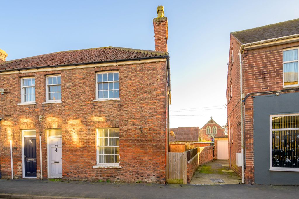 Property photo 1 of 17