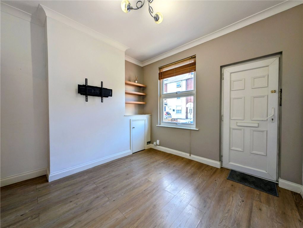 Property photo 3 of 15 Picture No. 01
