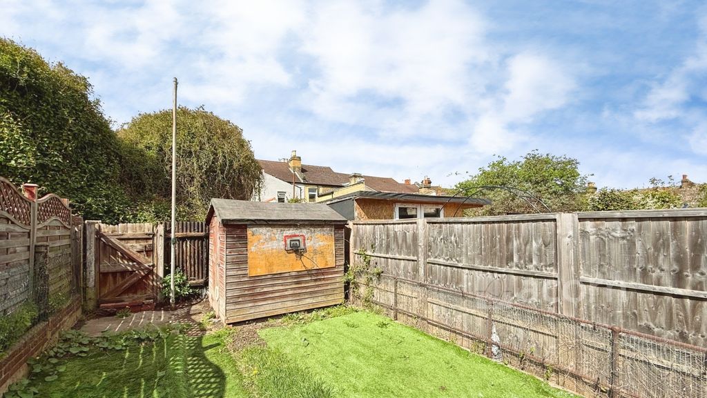 Property photo 2 of 9 1A2Dd648-8-4263-B...