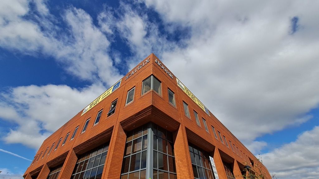 Property photo 1 of 8 Photo 9