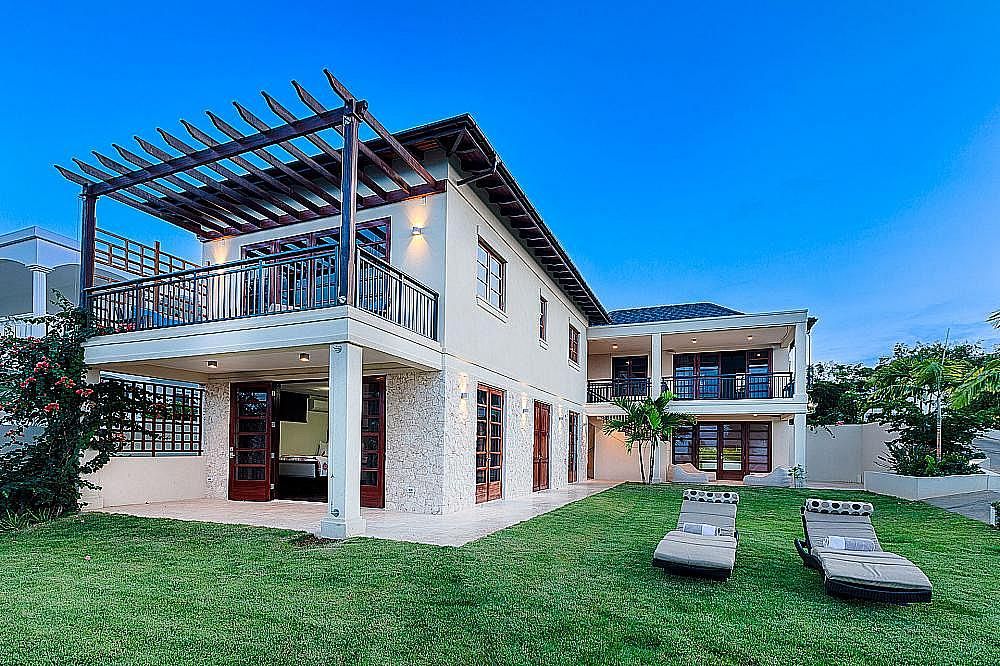 Property photo 2 of 16